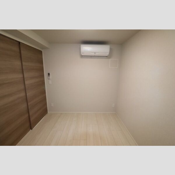 サンジョイアゼロ313号室 洋室5.2帖