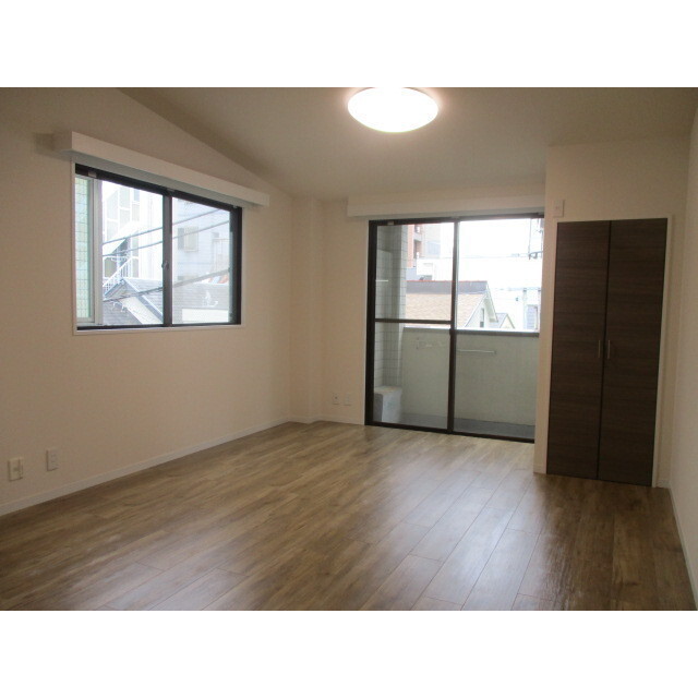 ドゥエルコンフォート リビング