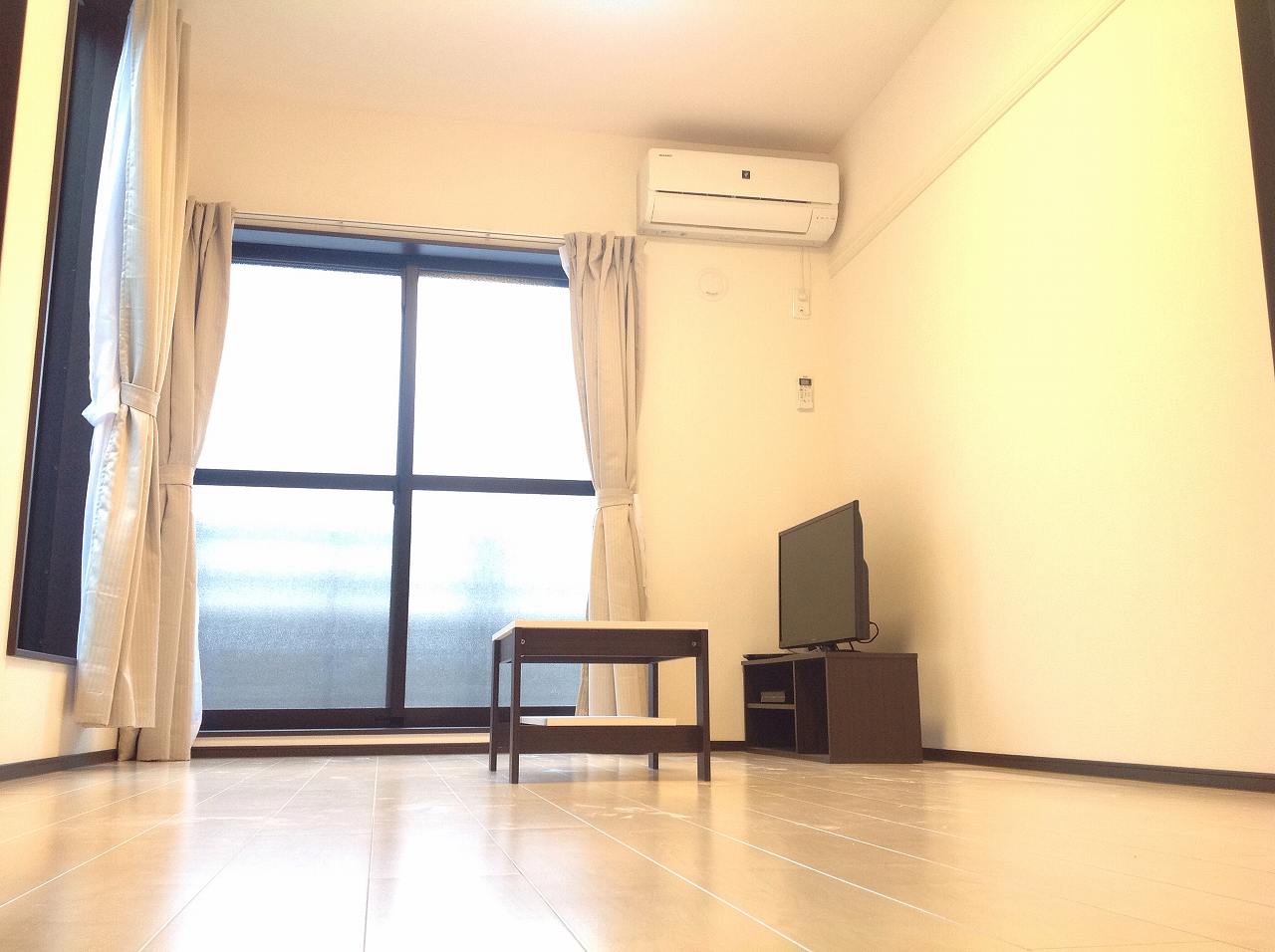 レオネクストヴィーダフォルトナ302号室 玄関