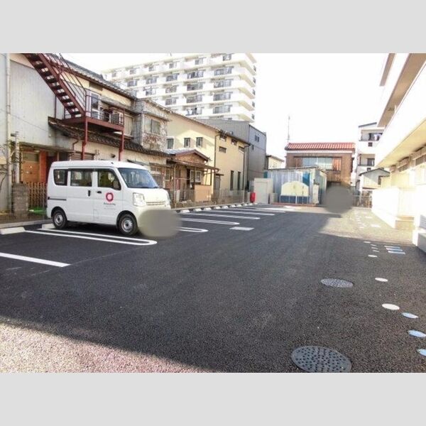 ロハス宮本町 駐車場