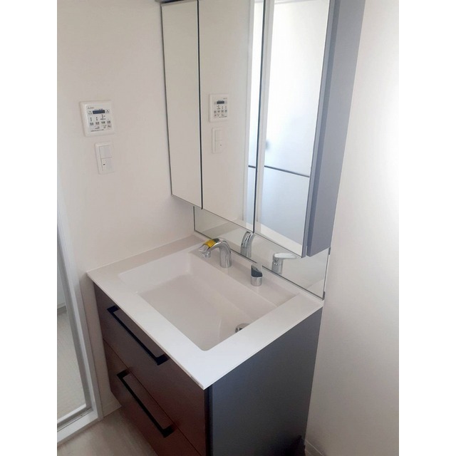 オーパスホームズ白山1103号室 内観