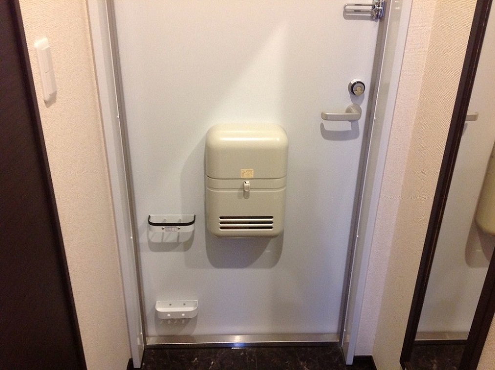 クレイノＭＩＬＫ202号室 玄関