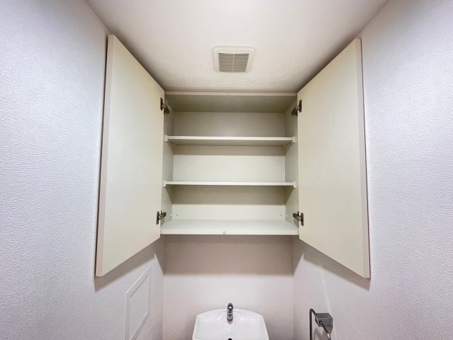 グラントゥルース西日暮里102号室 収納