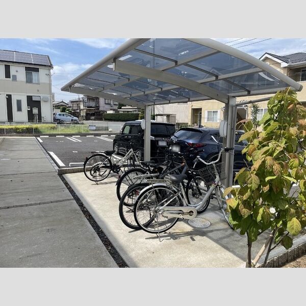 ラ・プランタン201号室 駐輪場