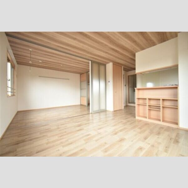 エスポワール リビングダイニングと居室