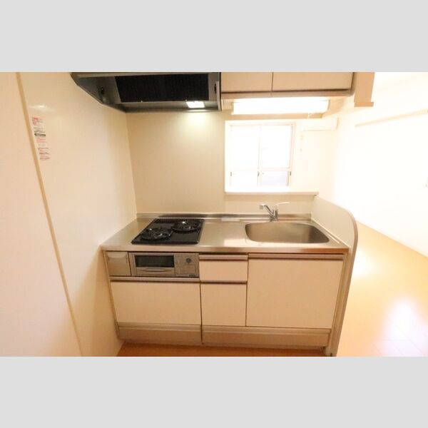 レセンテ南越谷 システムキッチン