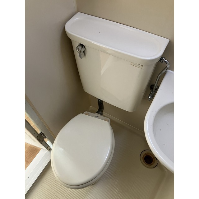 ＳＵＲＦ　ＨＯＵＳＥ212号室 内観