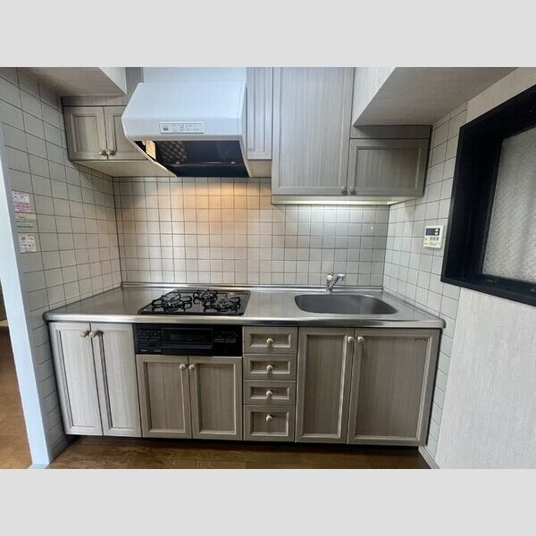 フジ・ヴェール毘沙門堂 システムキッチン