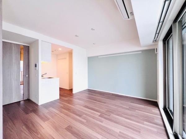 エミリブ東長崎10階 リビング