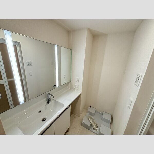 D Paina Hino201号室 洗髪洗面化粧台、室内洗濯機置き場