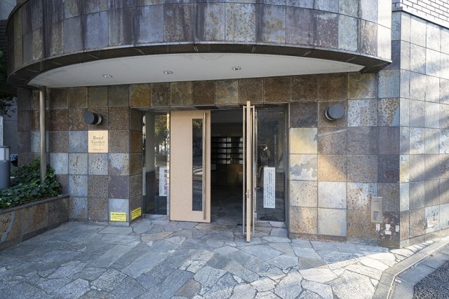 ロイヤルガーデン哲学堂6階 エントランス