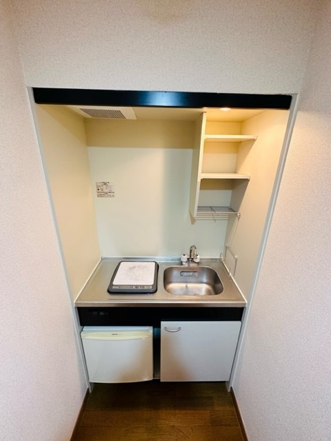 レオミノール明神町0201号室 キッチン