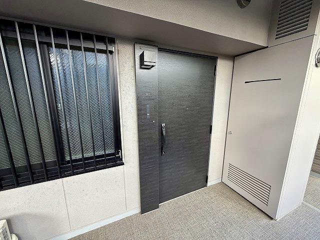 クレヴィア横浜沢渡2階 玄関