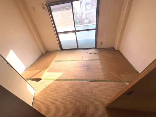 領家レジデンス202号室 クリーニング前の写真です