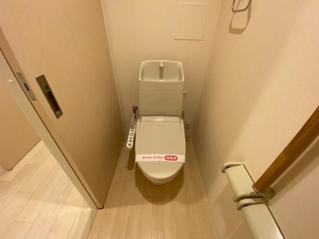 サンステージ302号室 シャワー付トイレ