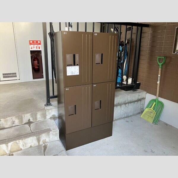 メゾン一の坪 宅配ボックス