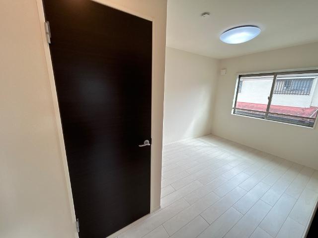 パレス北野201号室 洋室