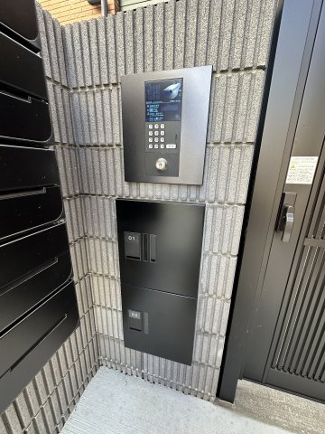 カワサキの杜205号室 エントランス