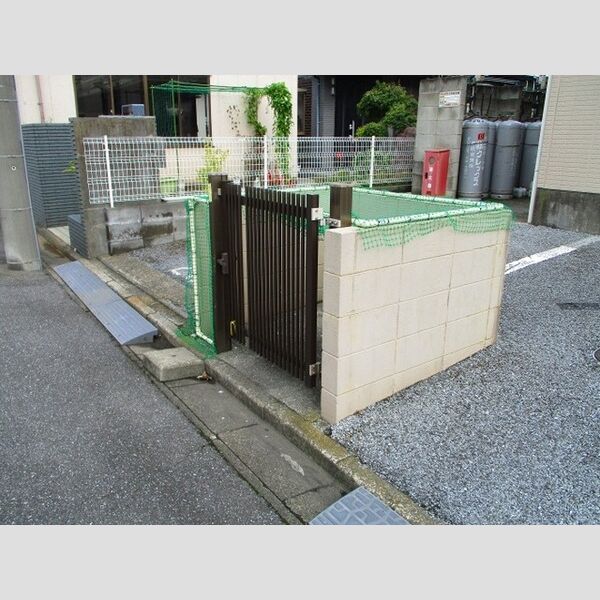 サンライズコーポ森　B ごみ置き場