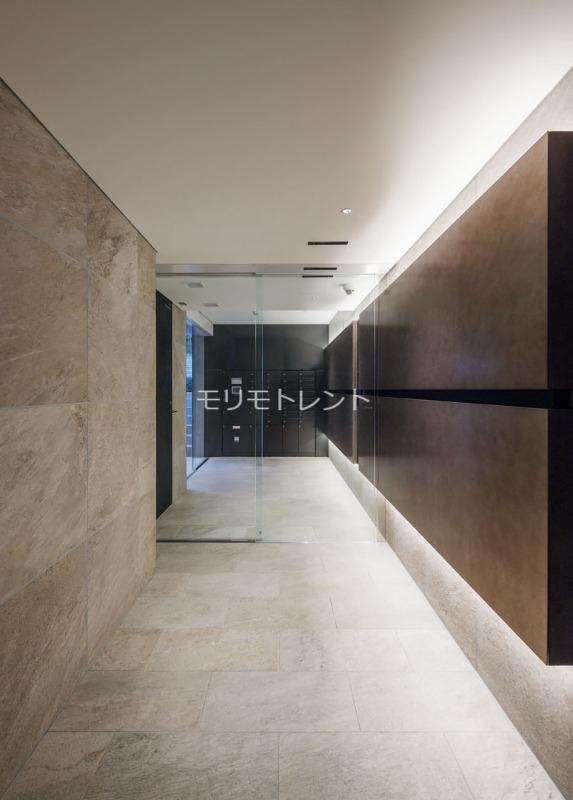 イプセ初台2階 風除室