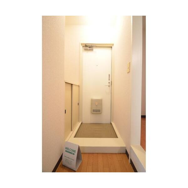 ユートピア南原304号室 玄関