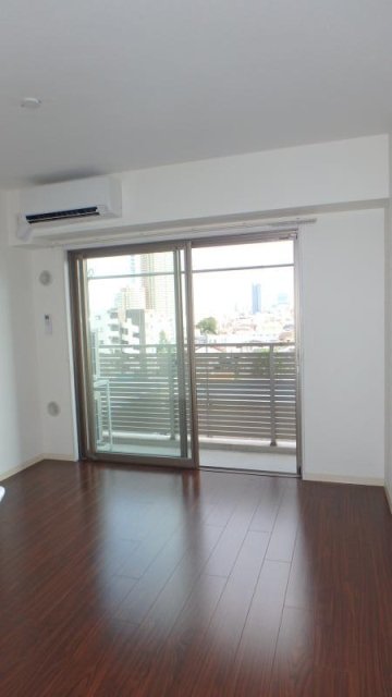 コスモグレイス新宿 リビング