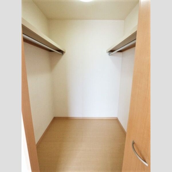 ロイヤル パークス ウォークインクローゼット