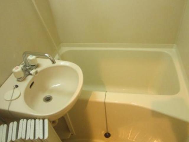 アーバンスクエア江原町Ｃ棟0107号室 内観