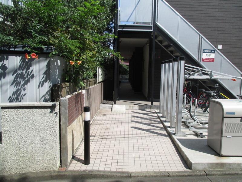 リブリ・瀬谷2階 エントランス