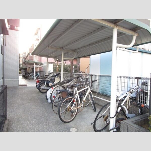 ミルフィーユ　参番館 駐輪場