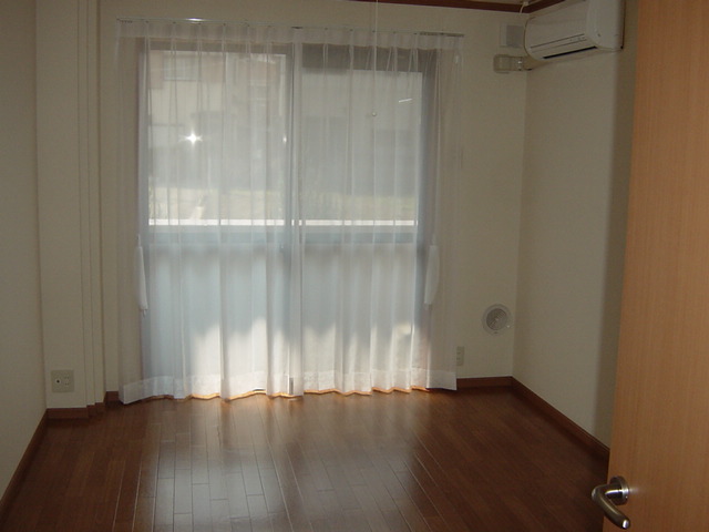 ソレイユ・エス 洋室