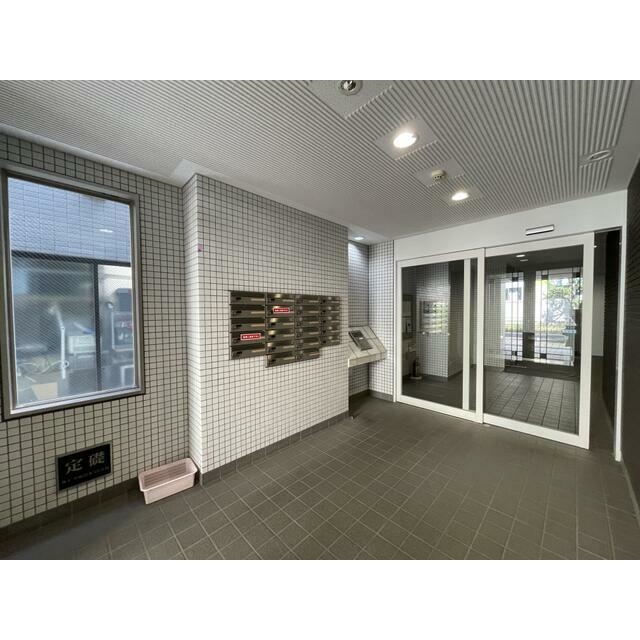 コンフォール・パレス3階 エントランス