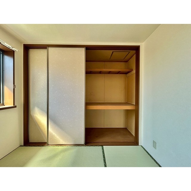 ガーデンハウス鵠沼Ａ棟201号室 収納