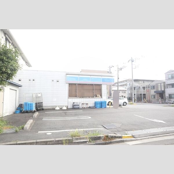 クローネ ローソン戸田南町店(40m・徒歩約1分)