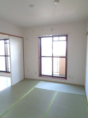 ファミーリェ二俣川0103号室 和室　※別号室の参考写真です(現況優先・仕様違いの場合あり)