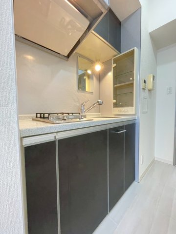 ブランノワール早稲田301号室 キッチン