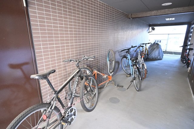 ファサード田園調布5階 駐輪場