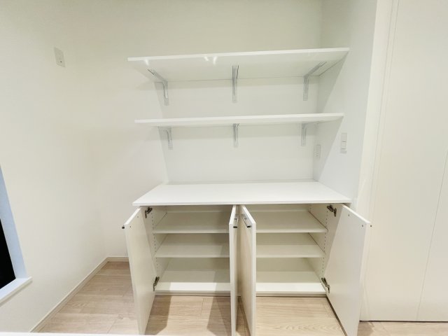 SYFORME NEXT IKEBUKURO WEST305号室 収納