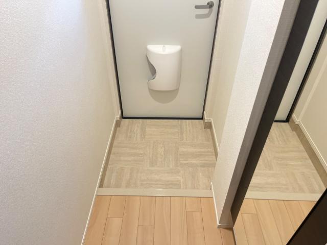 サウザンドリーフ201号室 玄関