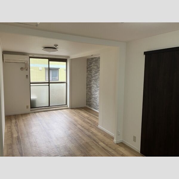 サンパーク816 リビングダイニング