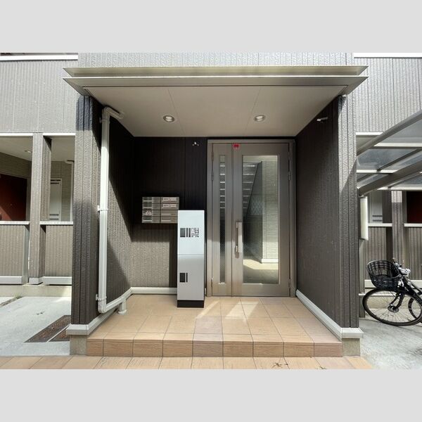 ウエストバード103号室 エントランス