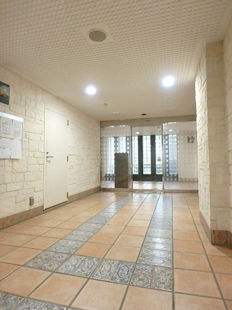 ガラ・ステージ麻布十番9階 エントランス（内）！