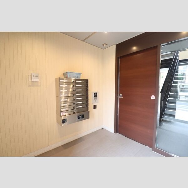 メゾンドアヴァンセ エントランス