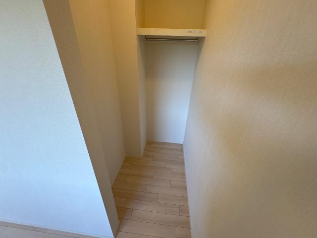 ベルフィオーレ　五番館107号室 クローゼット