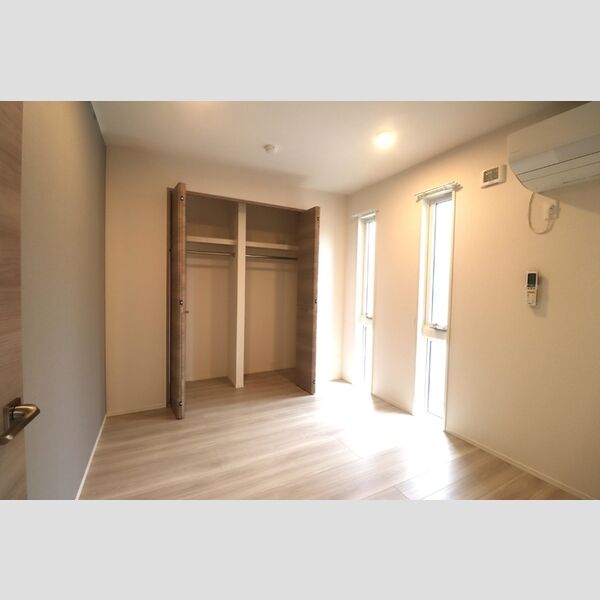 セレスティア小豆沢102号室 洋室