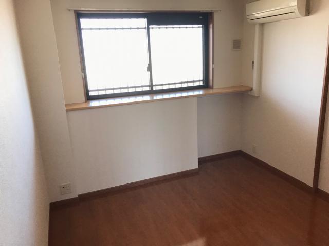 コンフォースさくら302号室 室内