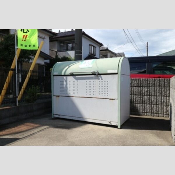 キャンパス・プランドール 敷地内ゴミ置場