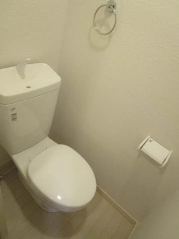 メゾン　ド　スリール トイレ