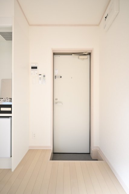 ＡＰＴ西新井1階 玄関