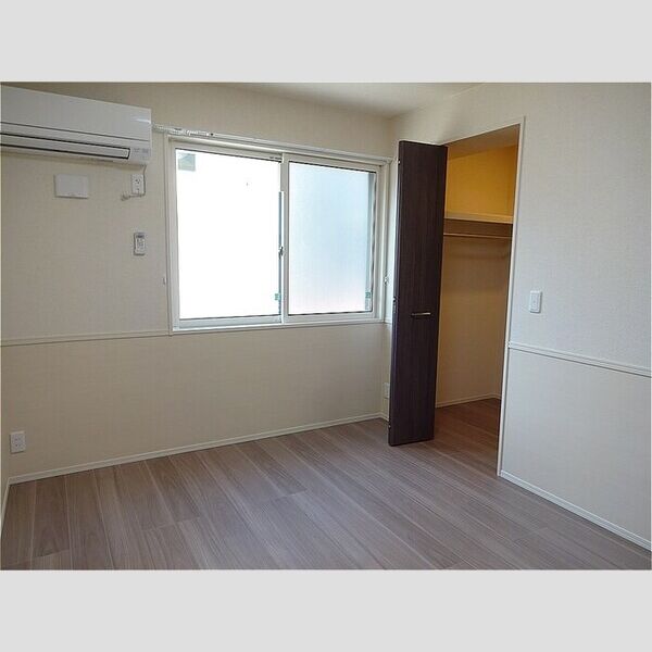 サンパティーク　E103号室 洋室